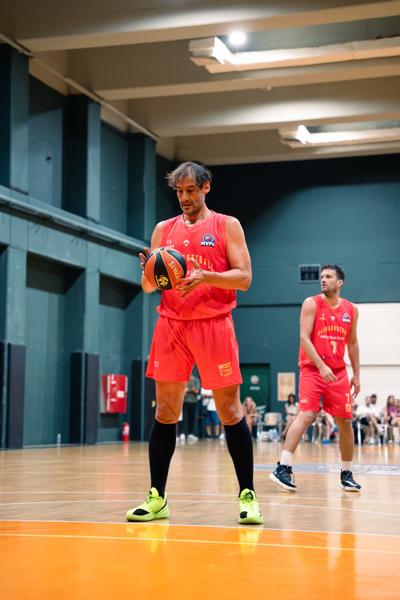 Bros Group firma un +35 perfecto en Atenas